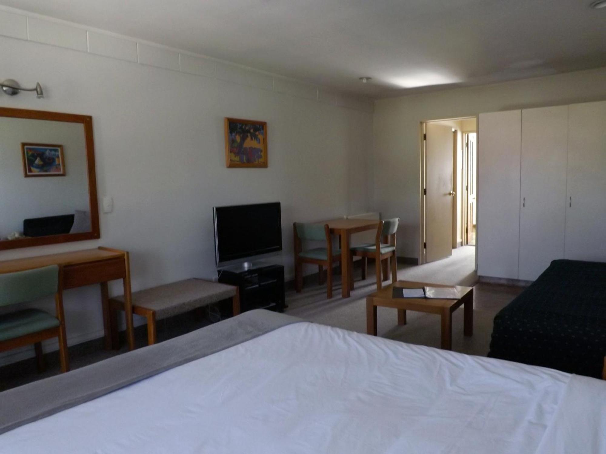 Karaka Tree Motel Таупо Екстер'єр фото